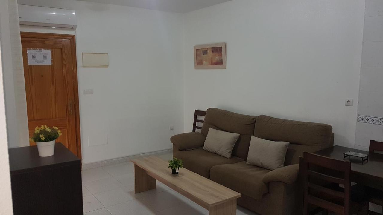 Apartamentos La Bastida Тотана Экстерьер фото