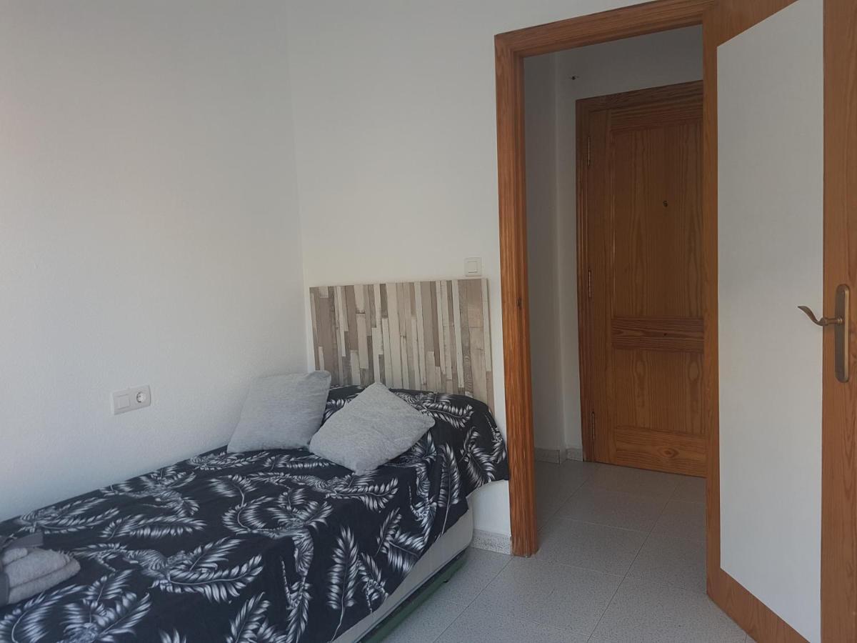 Apartamentos La Bastida Тотана Экстерьер фото