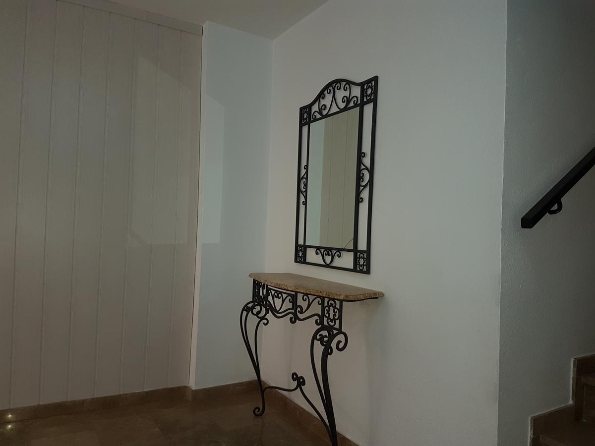 Apartamentos La Bastida Тотана Экстерьер фото