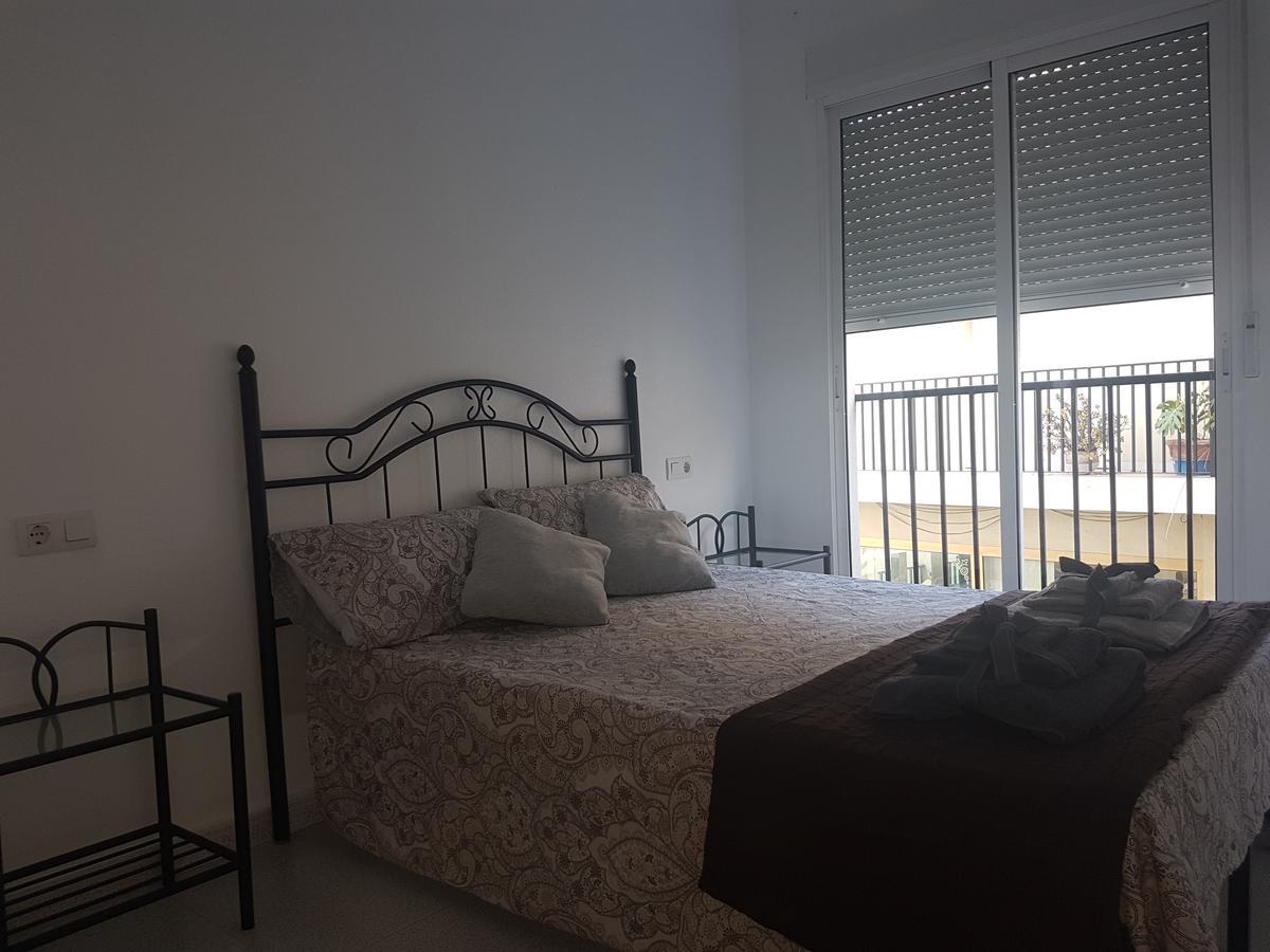 Apartamentos La Bastida Тотана Экстерьер фото