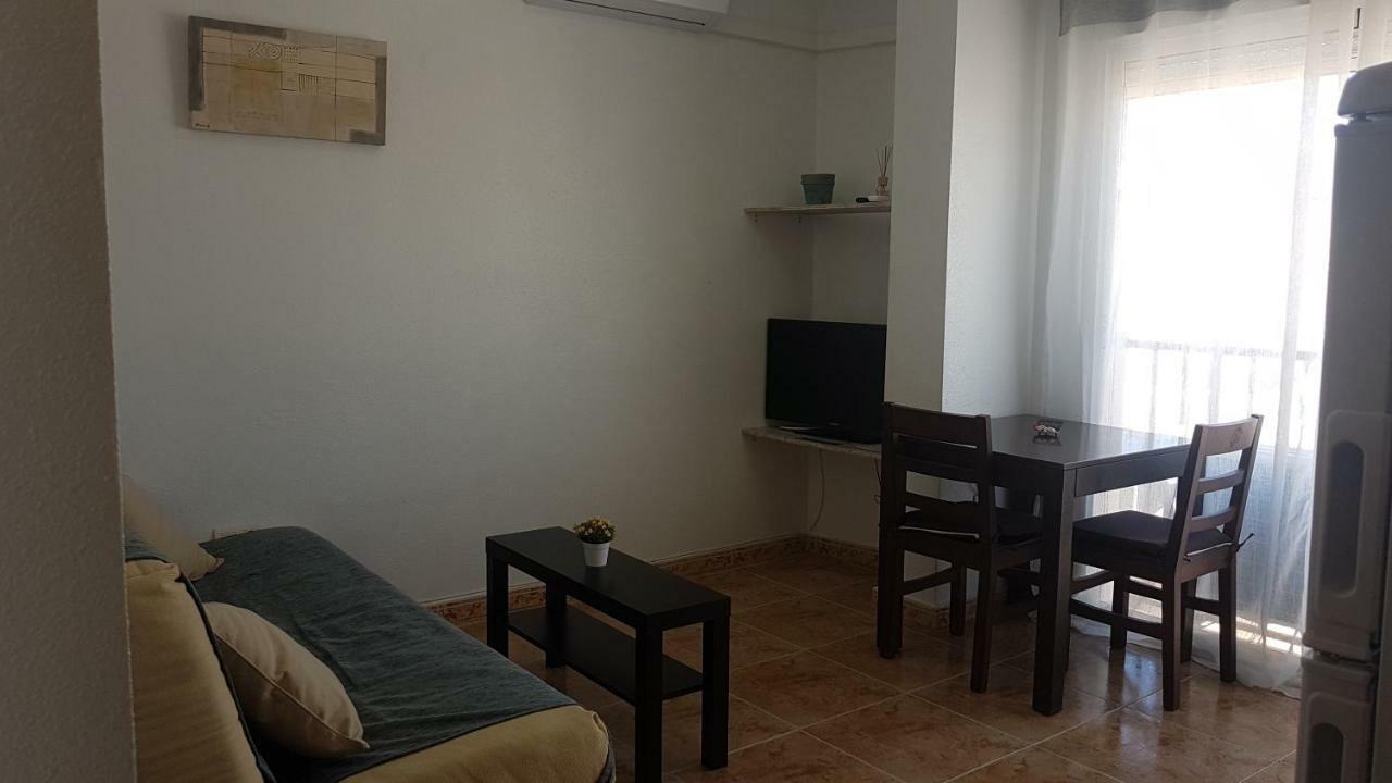 Apartamentos La Bastida Тотана Экстерьер фото